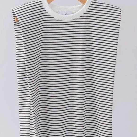 Sleeveless Black and White Padded Shoulder Striped Tee - Picture 2 of 4